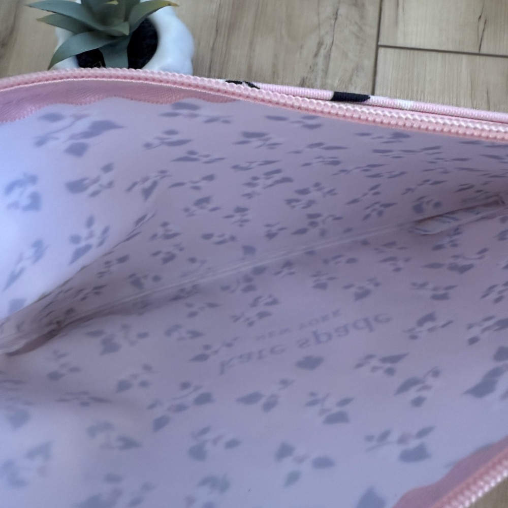 New Kate Spade ♠️ Large Zip Canvas Pouch Pink Makeup Bag - Picture 5 of 5